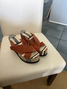 Pedro Garcia Size 40 Wedge